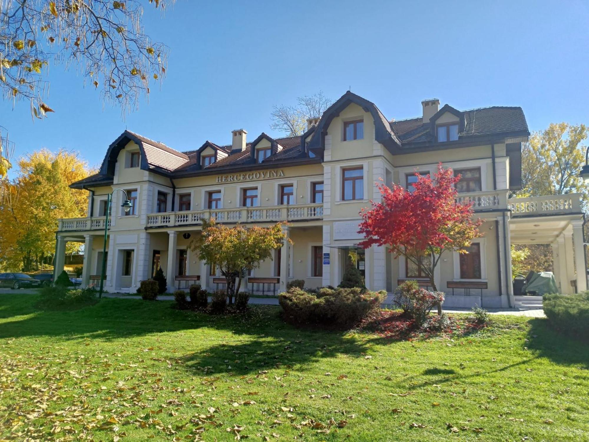 Lux Ilidza *